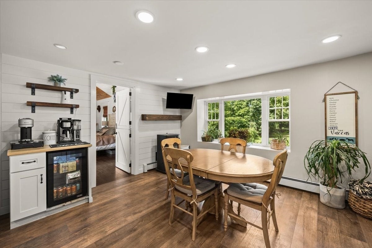 60 Rhode Island Rd, Lakeville, MA Photo #11