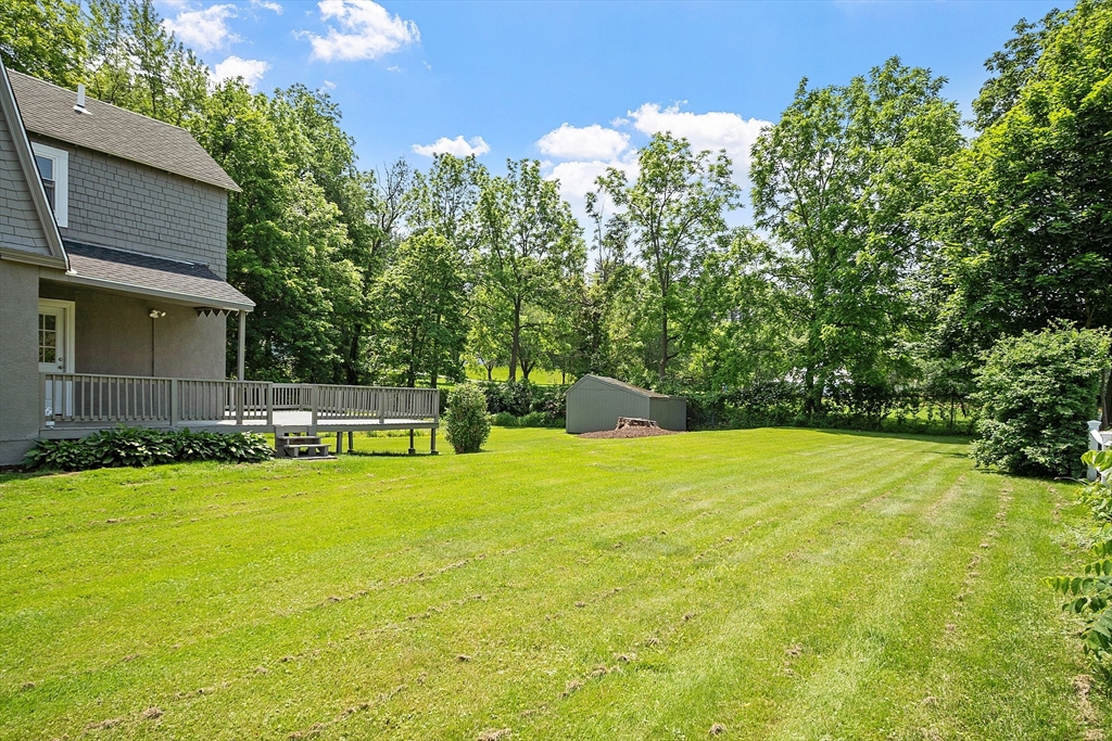 136 Narrow Ln