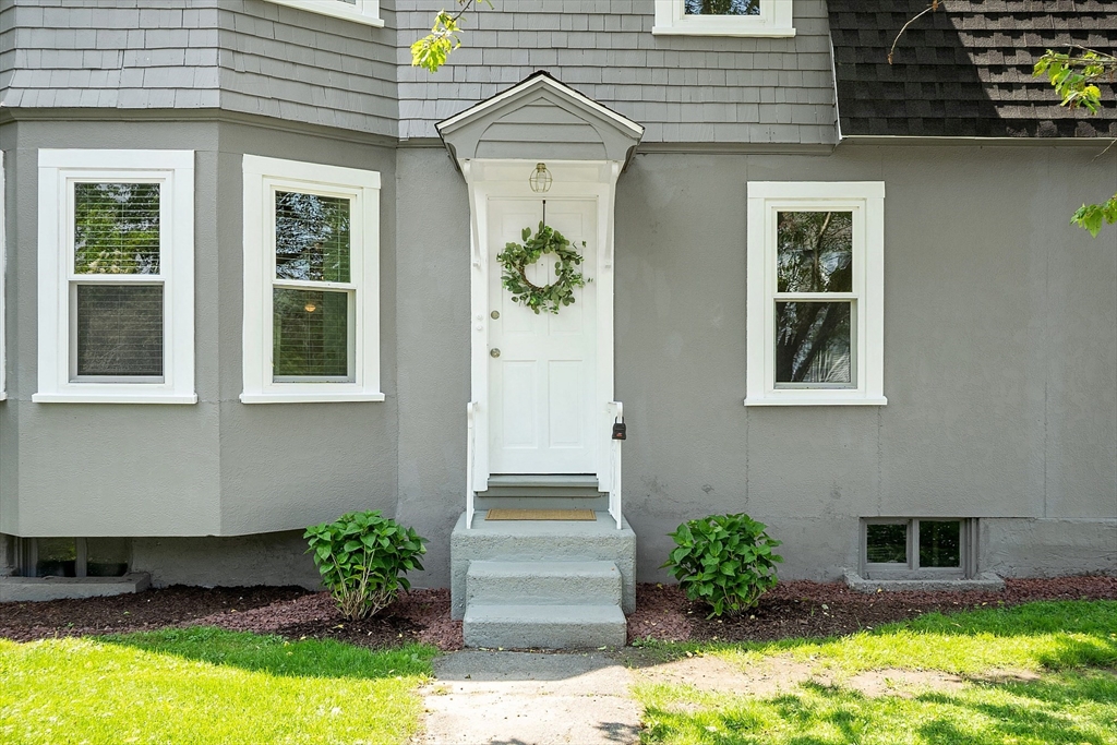 136 Narrow Ln