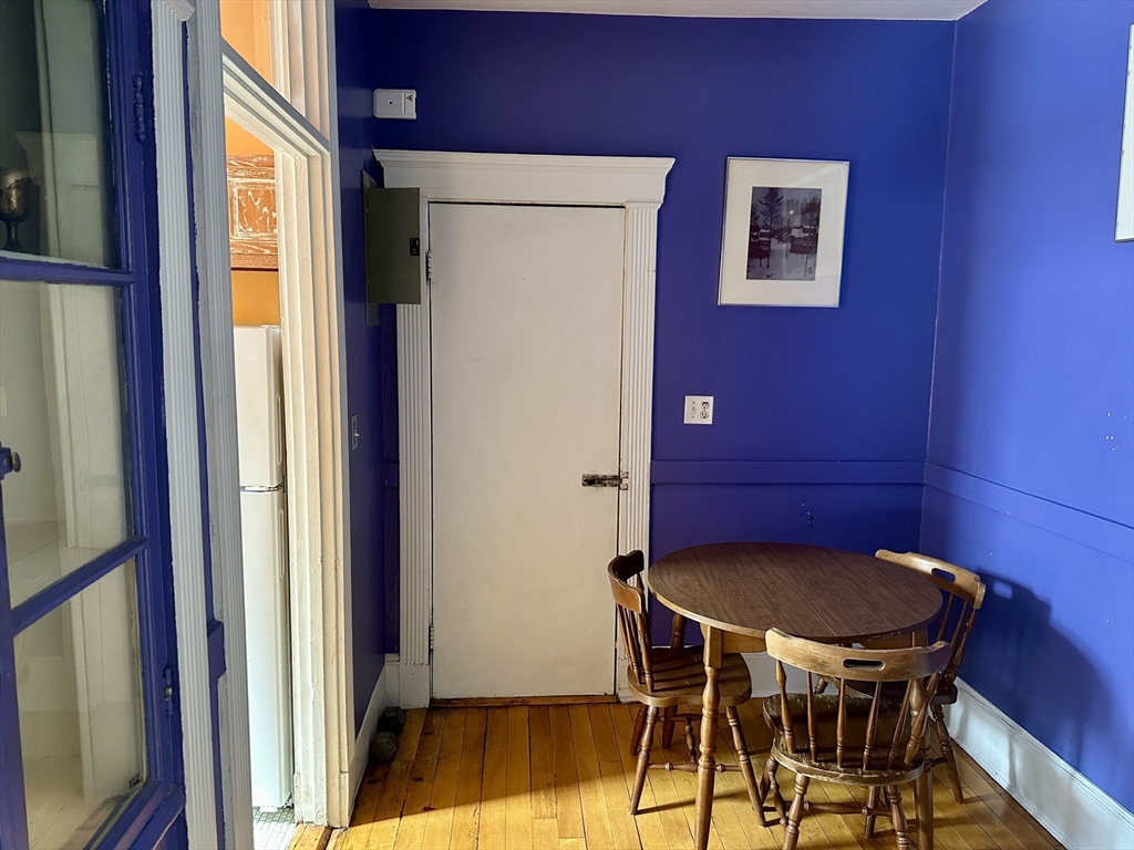 1161 Commonwealth Ave 1