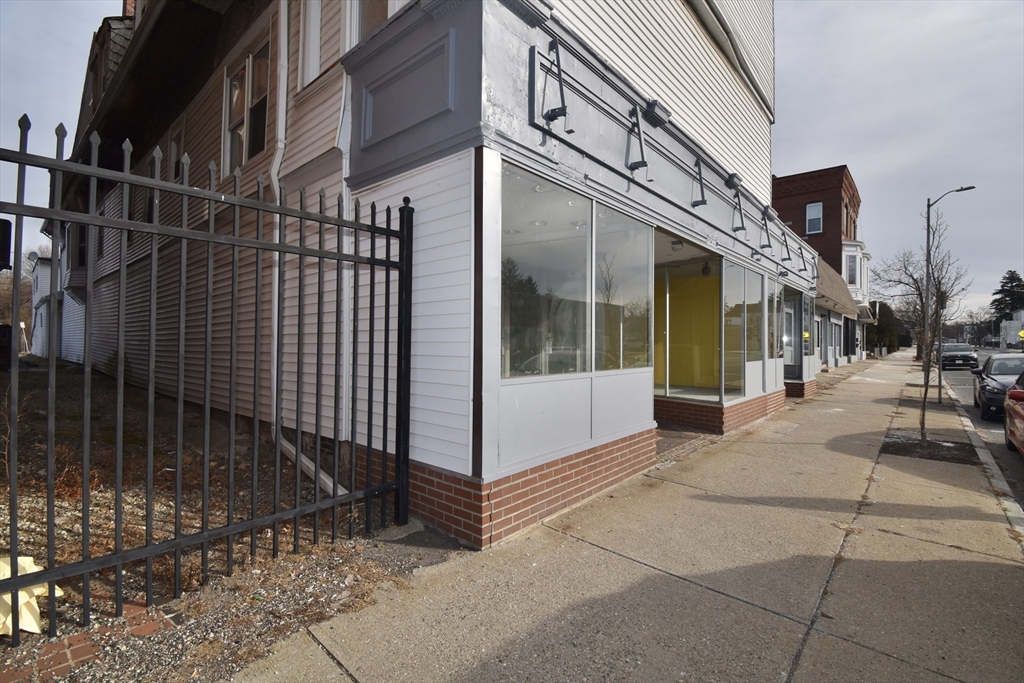 166-174 Main St