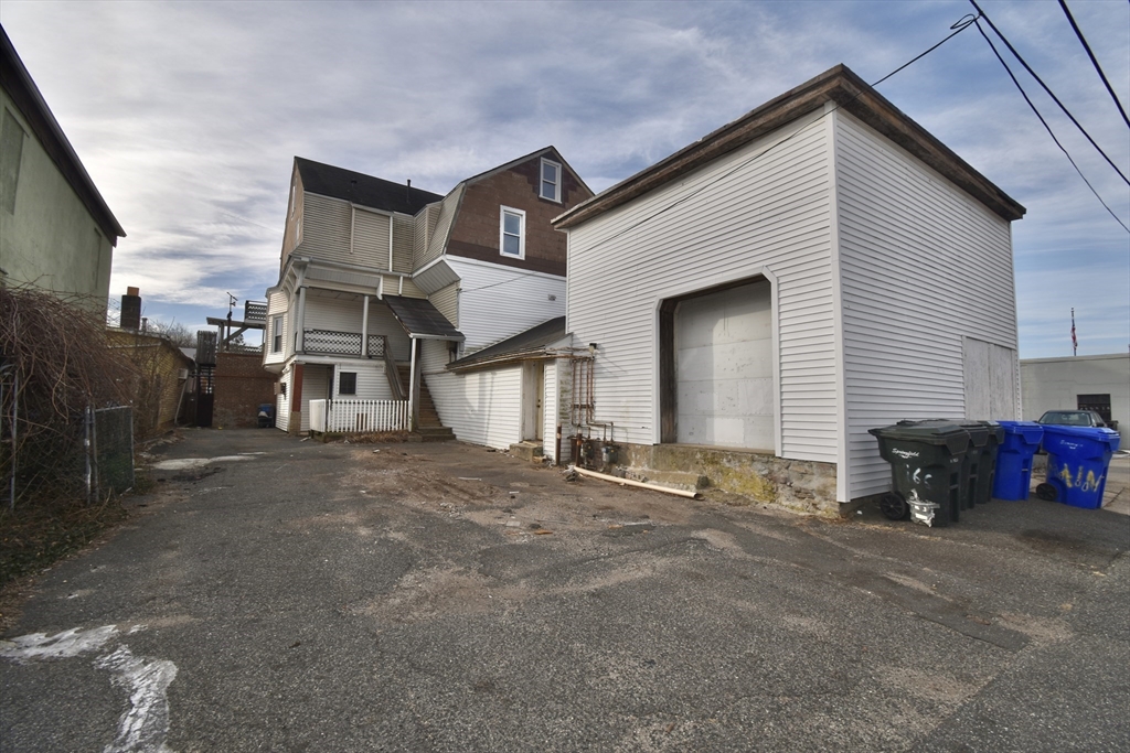 166-174 Main St