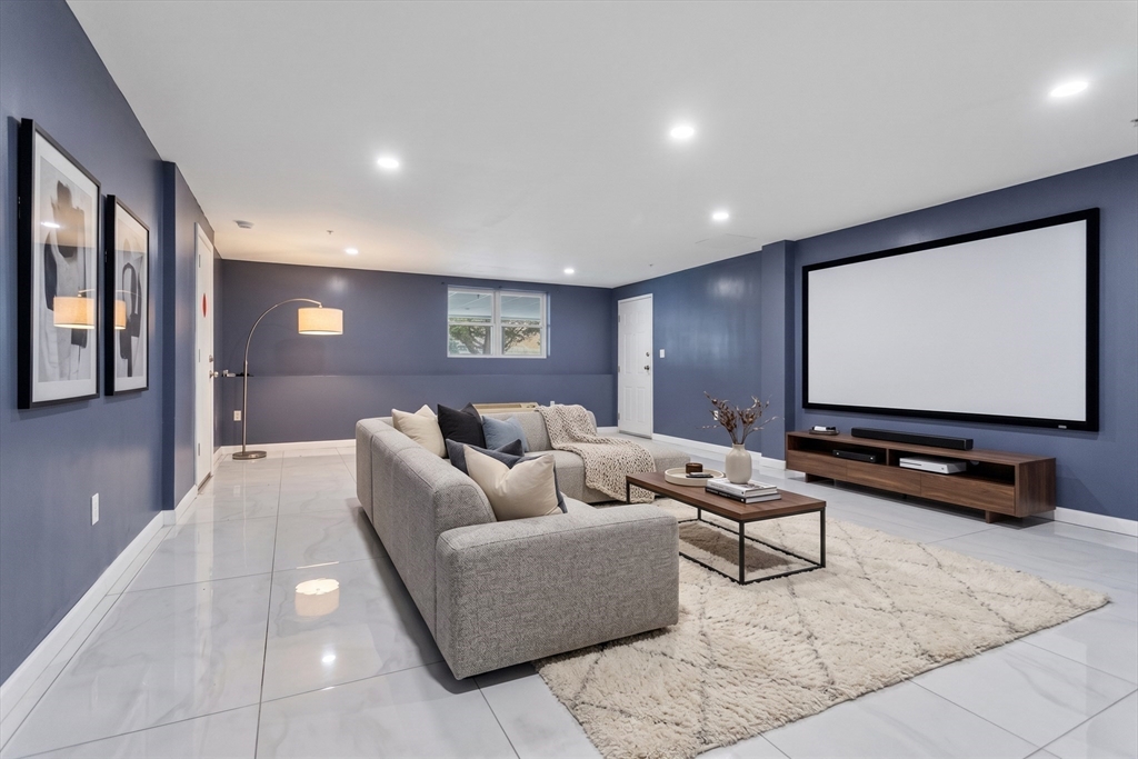 30 Franklin St 116