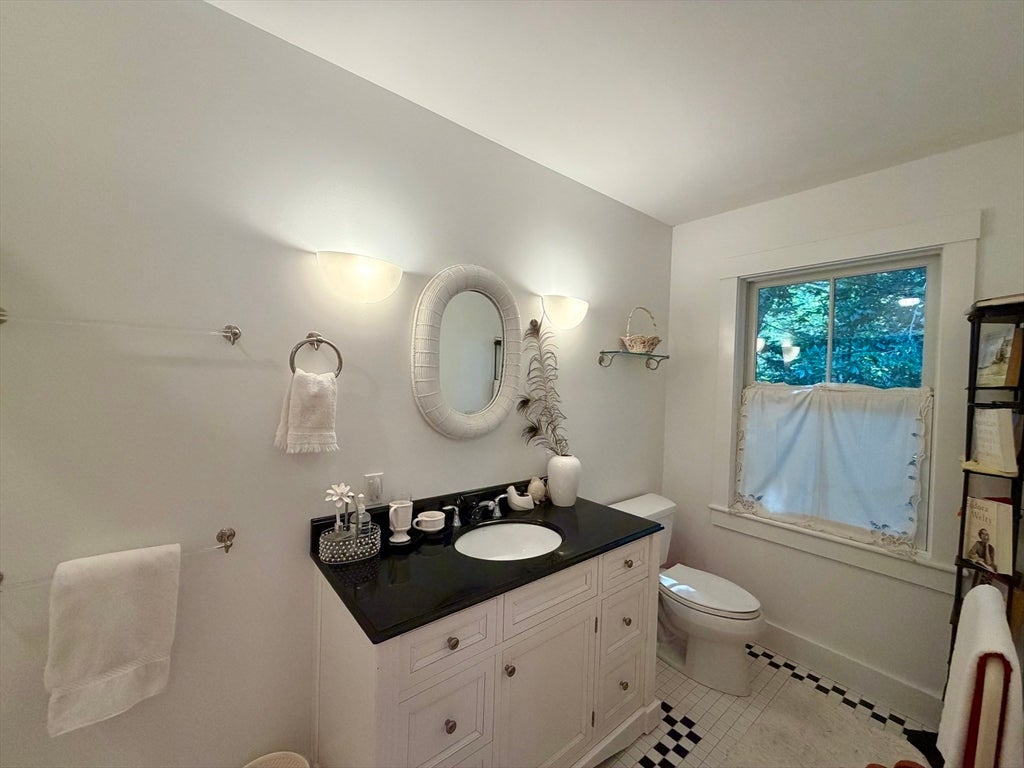 528 Main Street, Tisbury, MA, 528 Main Street, Tisbury, MA Photo #8