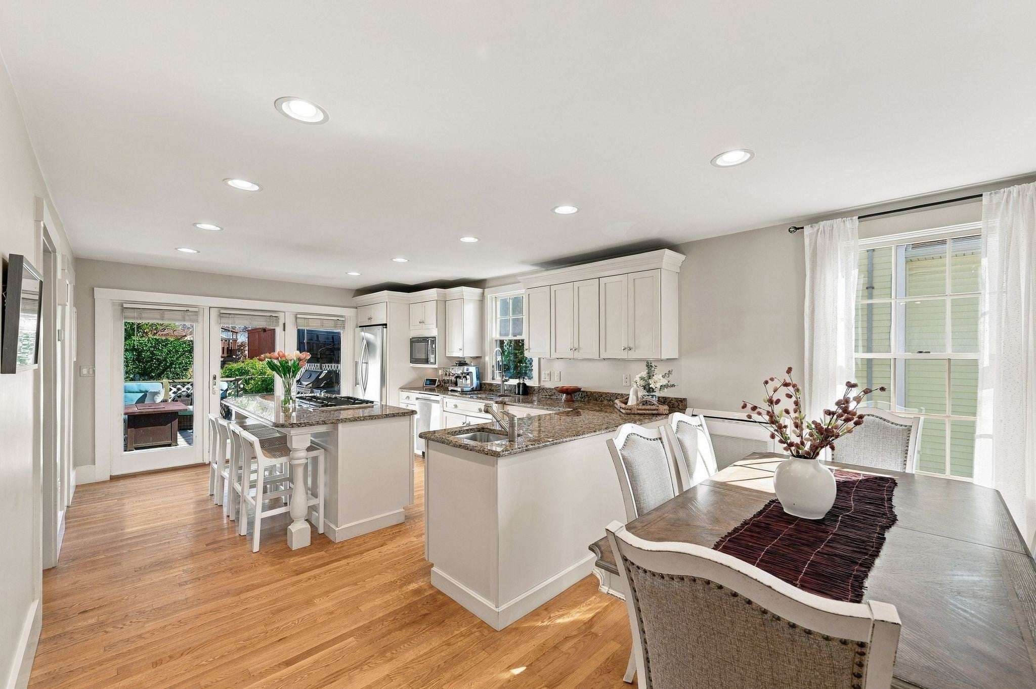 10 Emerald Rd, Nahant, MA, 10 Emerald Rd, Nahant, MA Photo #7