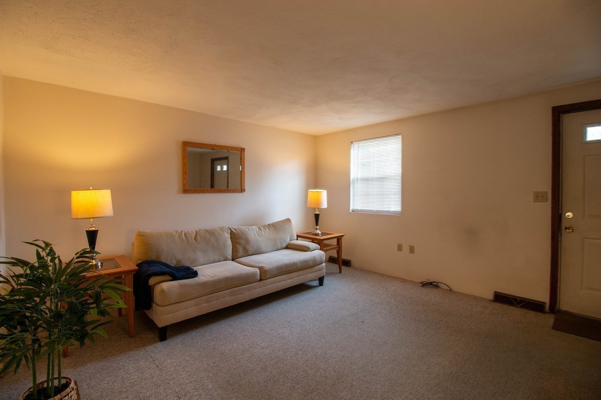 33 Sherburne Ave #3, Tyngsborough, MA Photo #7