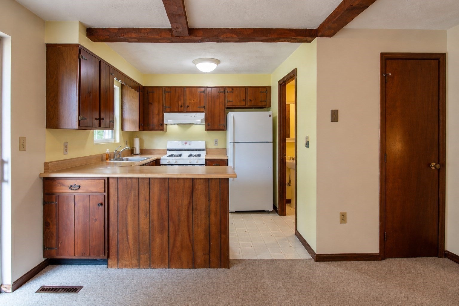 33 Sherburne Ave #3, Tyngsborough, MA Photo #10