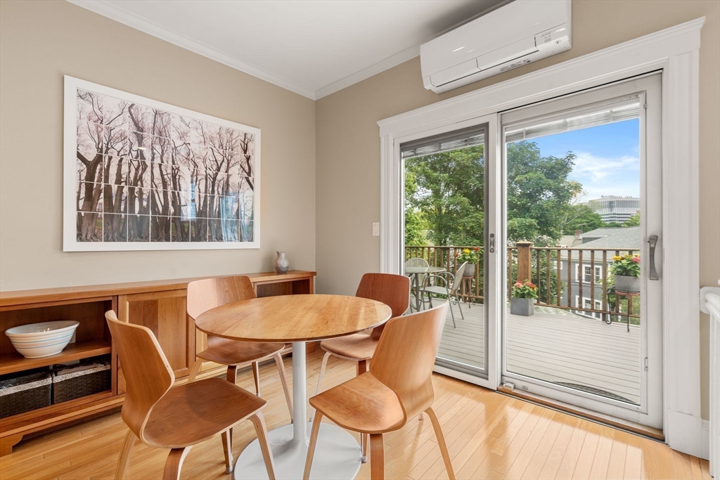 50-52 Linden Pl