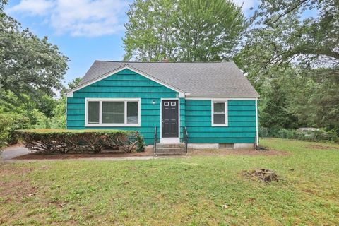 31 Cosgrove Ave Agawam MA 01001