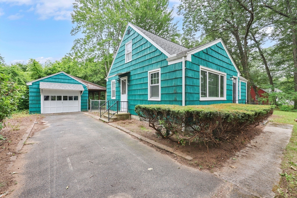 31 Cosgrove Ave