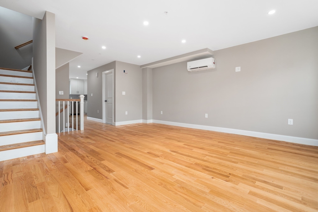 8 Revere Street 4