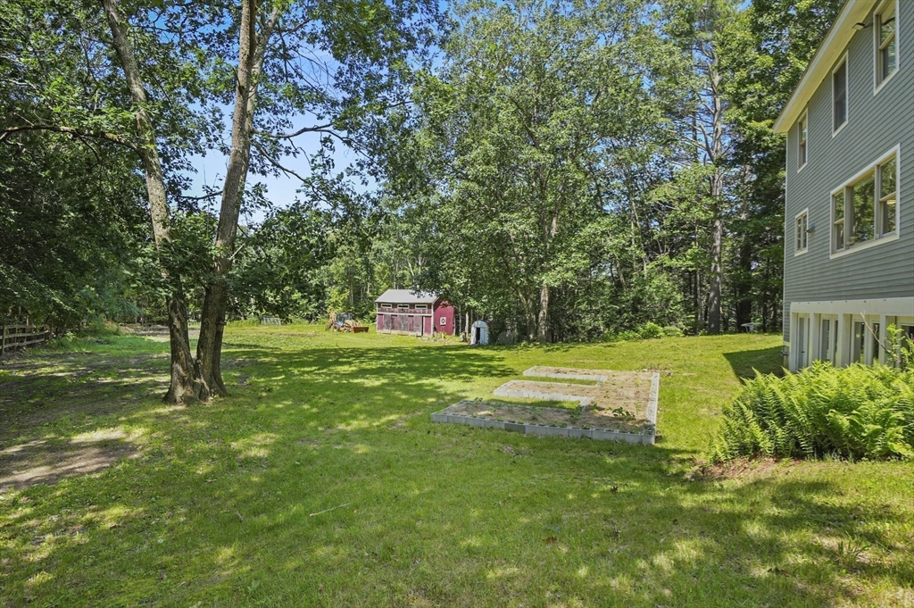 31 Ragged Hill Rd