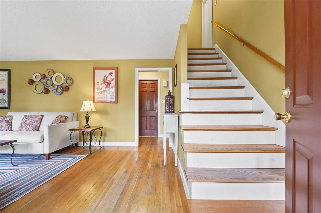 112 Indian Head Road