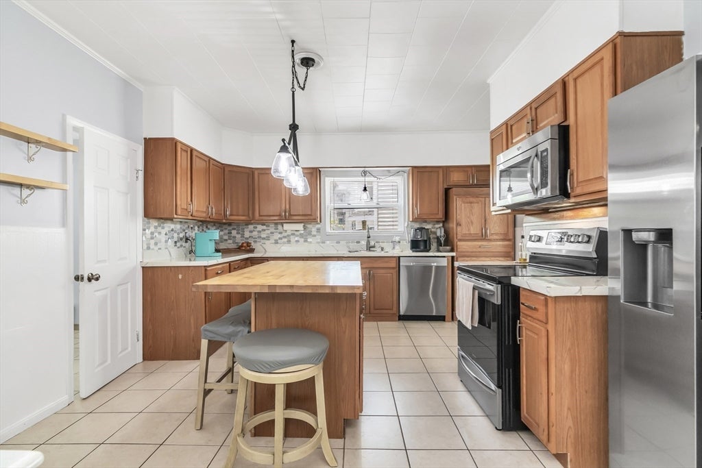 73 Pleasant St