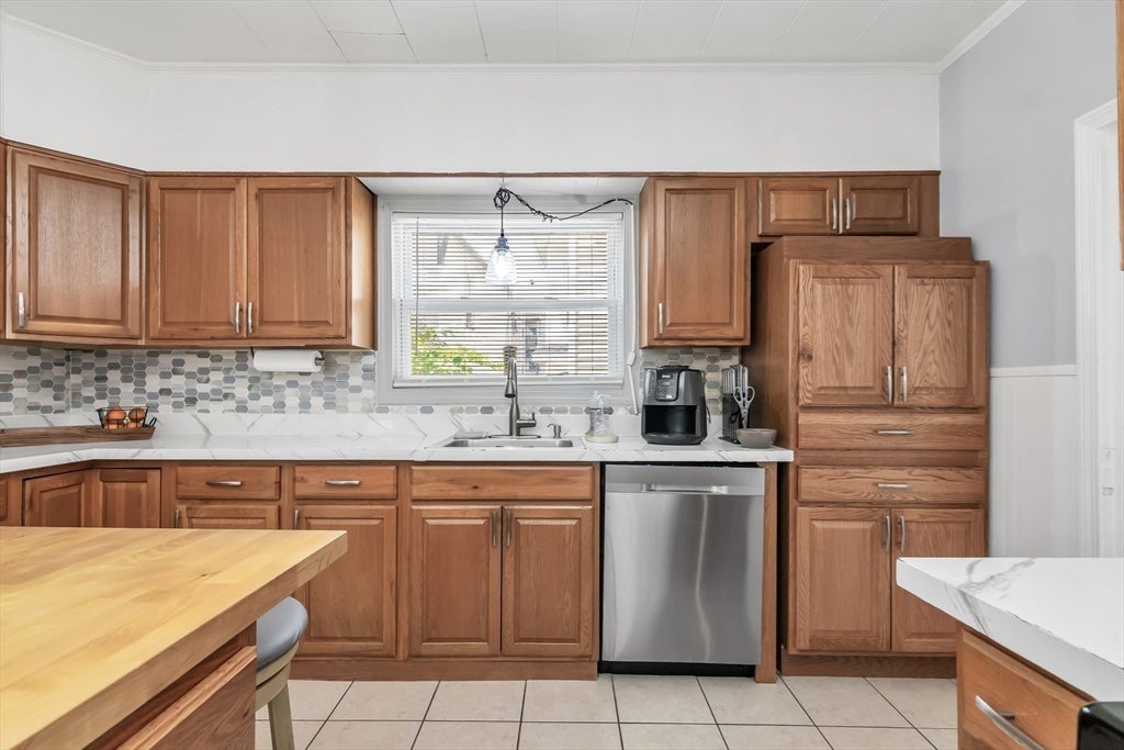 73 Pleasant St