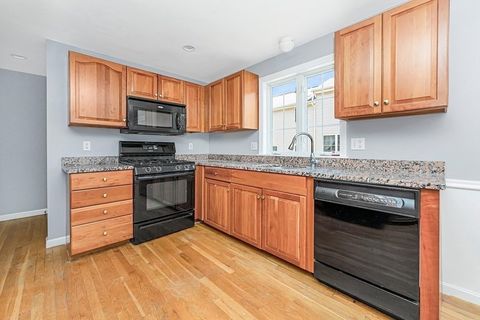 1005 Trapelo 7 Waltham MA 02452