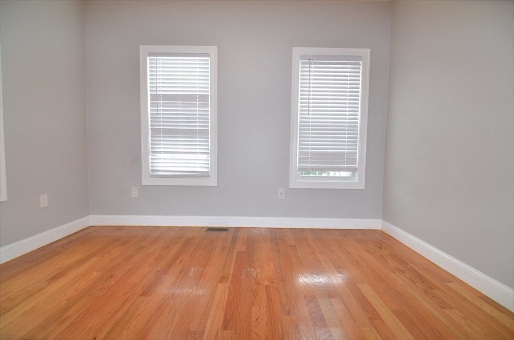 2 Antwerp St #1, Milton, MA, 2 Antwerp St #1, Milton, MA Photo #7