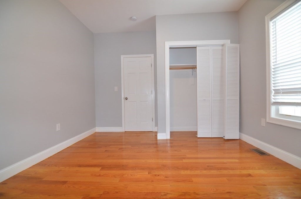 2 Antwerp St #1, Milton, MA, 2 Antwerp St #1, Milton, MA Photo #8