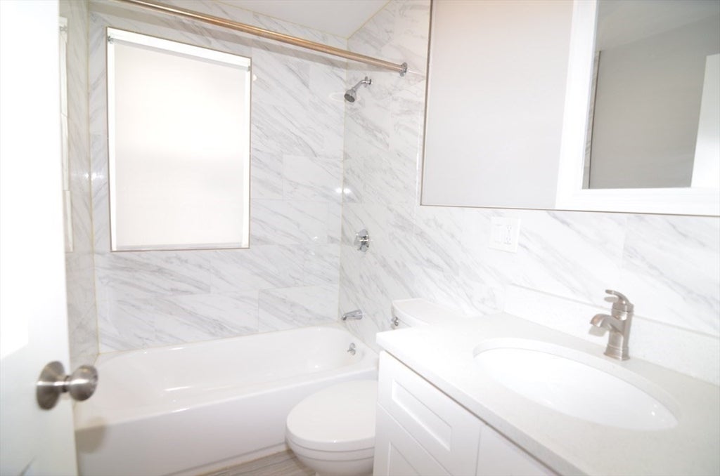 2 Antwerp St #1, Milton, MA, 2 Antwerp St #1, Milton, MA Photo #11