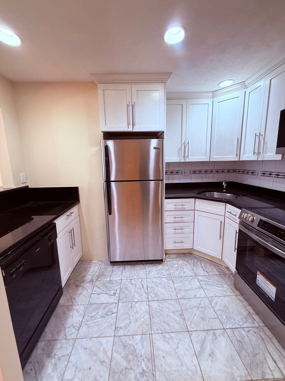 70 Lafayette AVE #13, Chelsea, MA, 70 Lafayette AVE #13, Chelsea, MA Photo #1