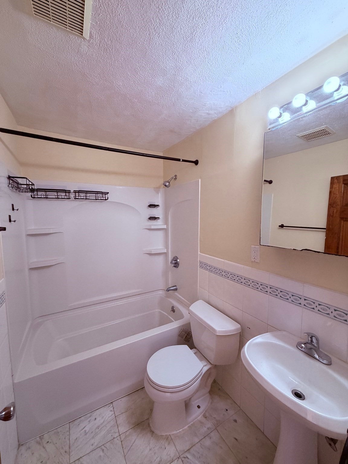 70 Lafayette AVE #13, Chelsea, MA, 70 Lafayette AVE #13, Chelsea, MA Photo #8