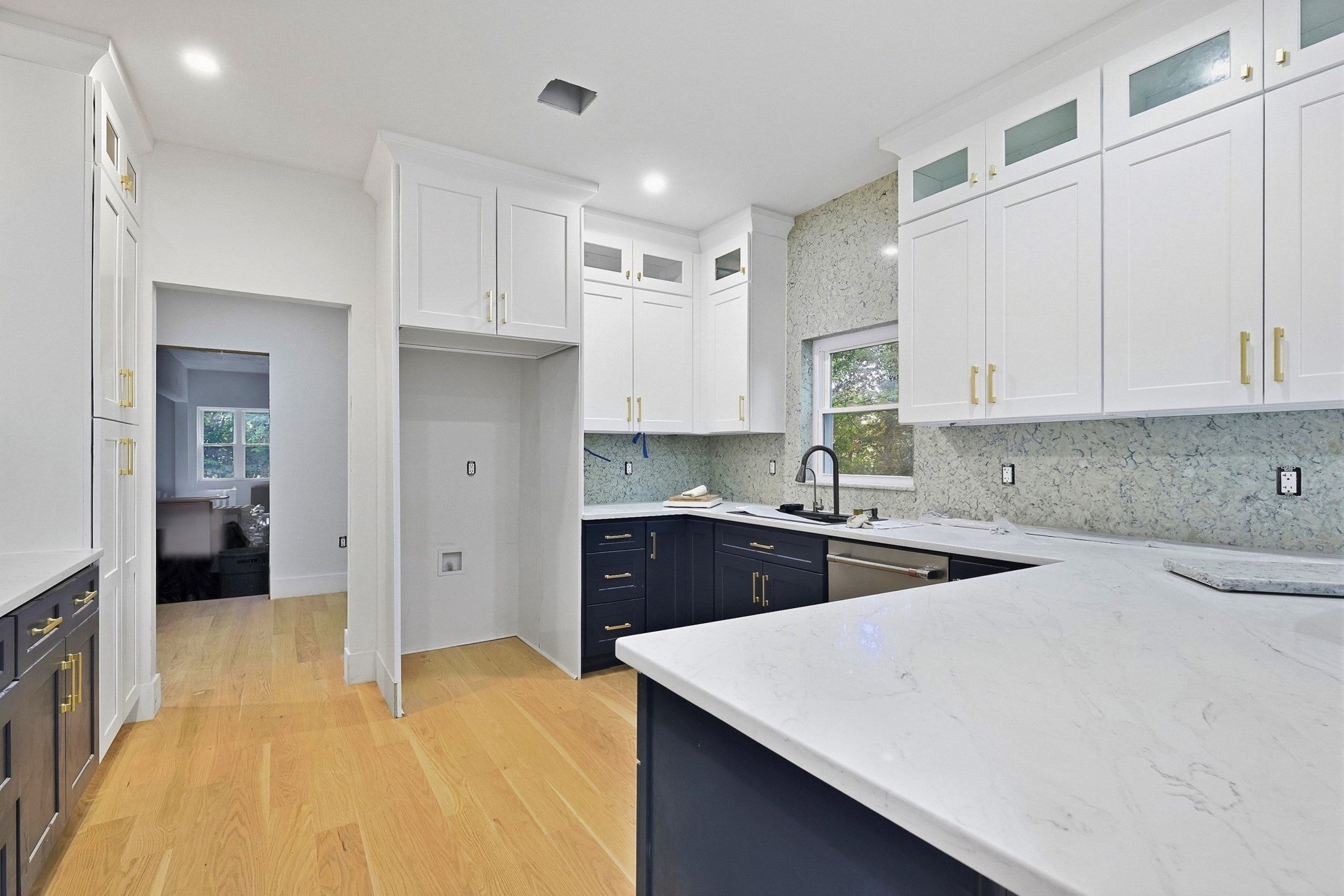 5 Hanover St