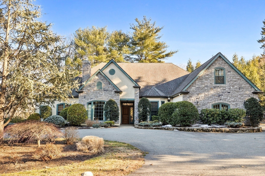 26 Swan Road