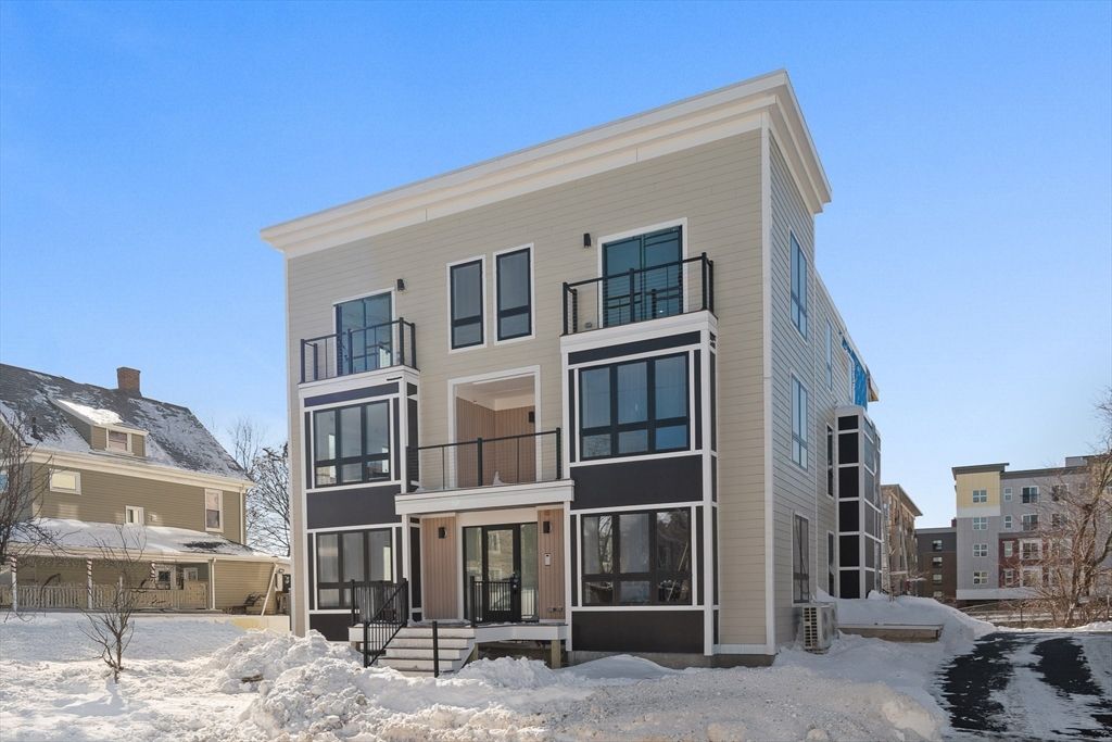 Photo of 17 Holmes Street #1, Quincy, MA 02171 (MLS # 73477951)