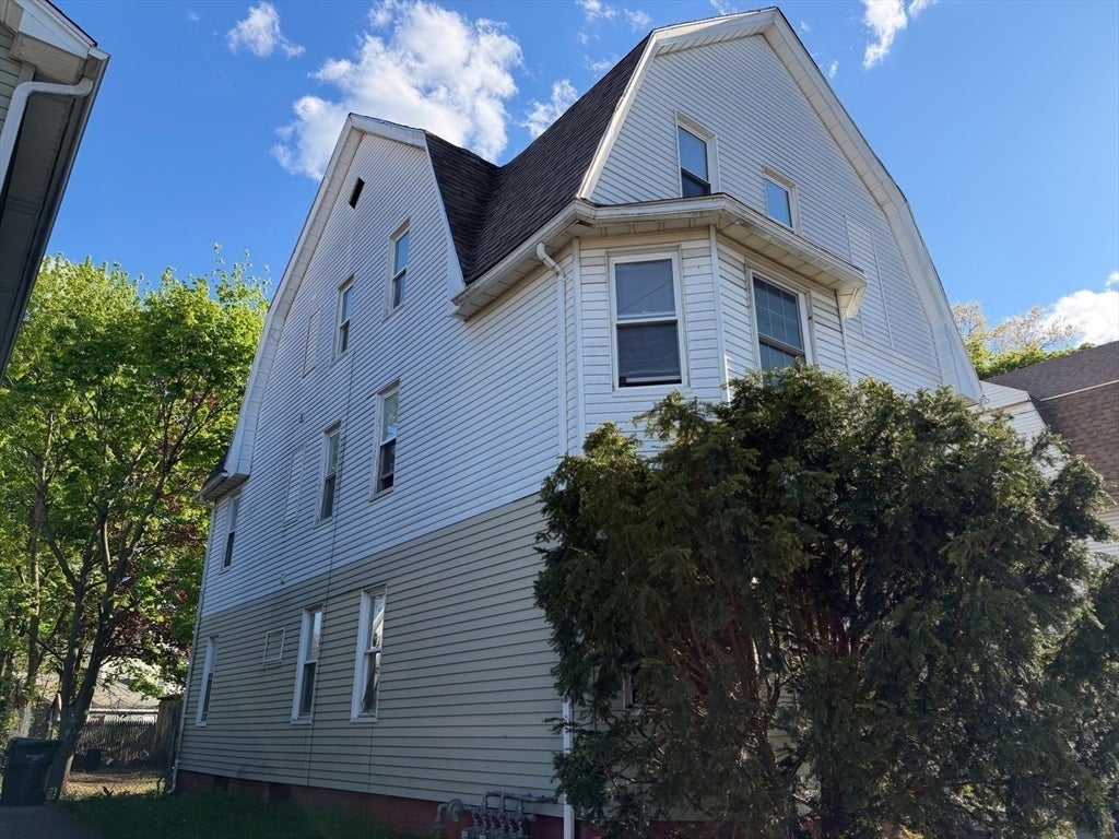 37-39 Wilmont St