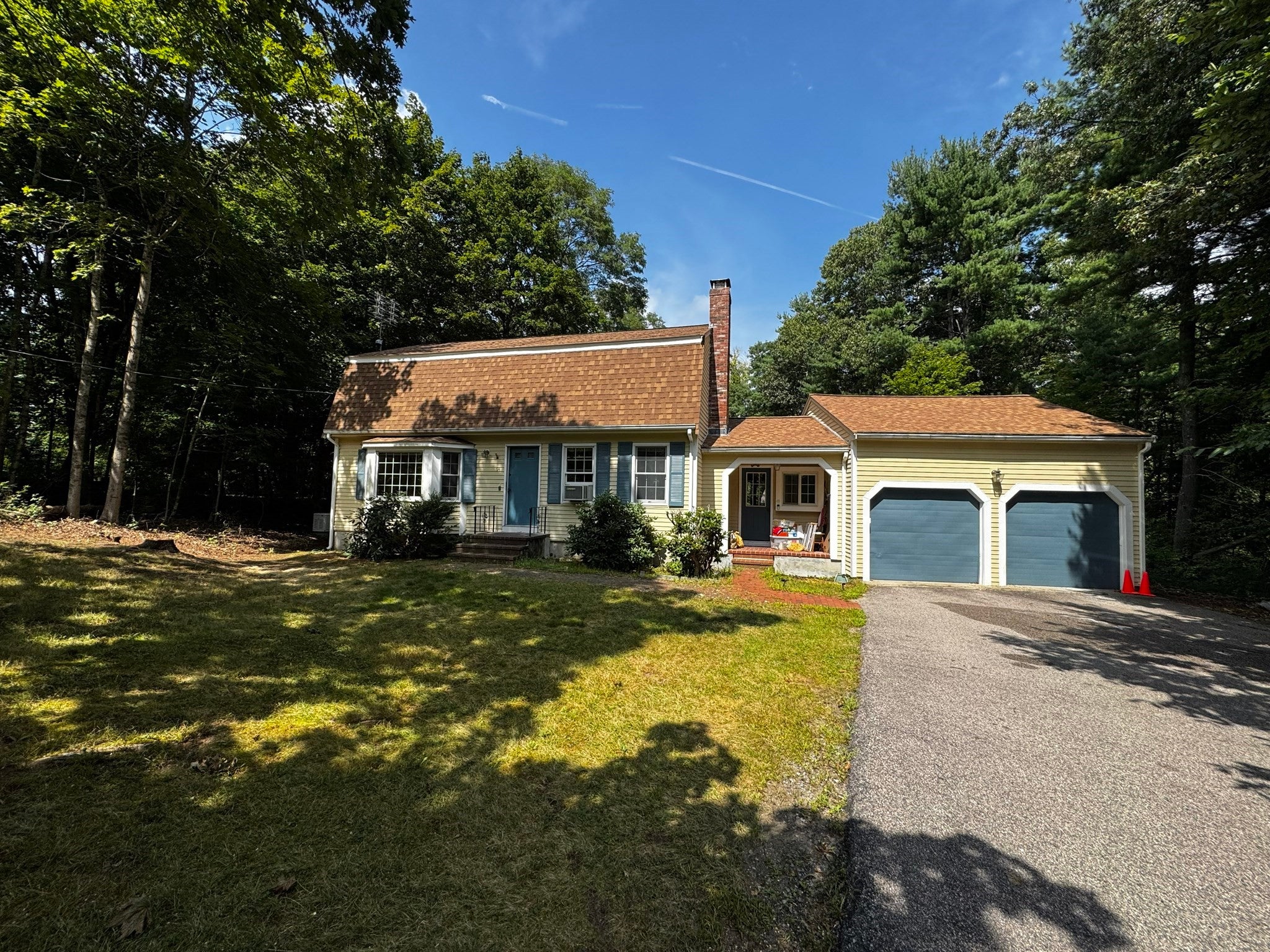 Click for 94 Grove St, Norfolk, MA slideshow