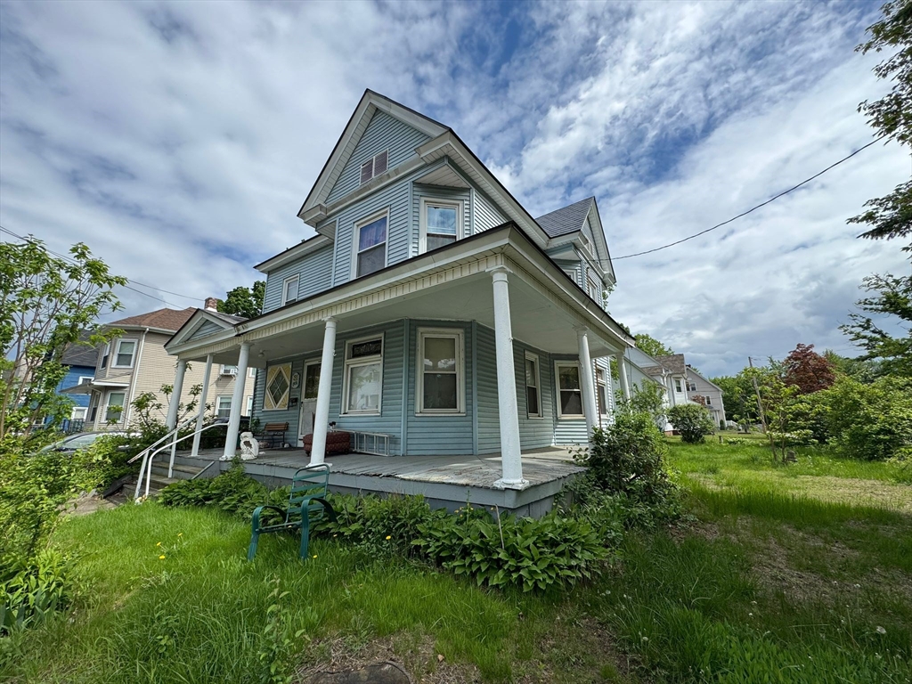 81 High St