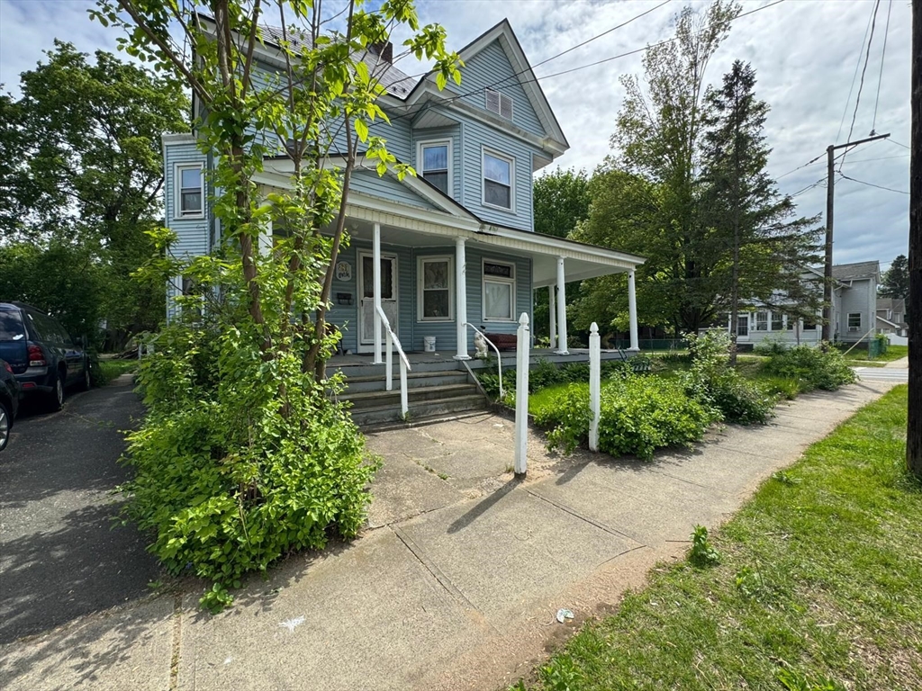 81 High St