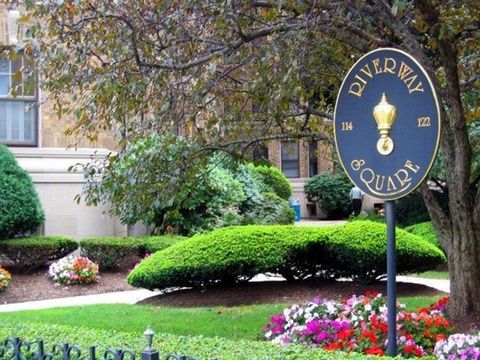 Photo of 122 The Riverway #2, Boston, MA 02215 (MLS # 73464847)