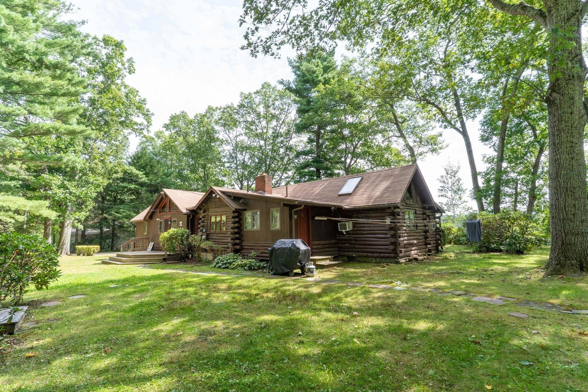 141-143 Lake Rd, Brookfield, MA, 141-143 Lake Rd, Brookfield, MA Photo #2
