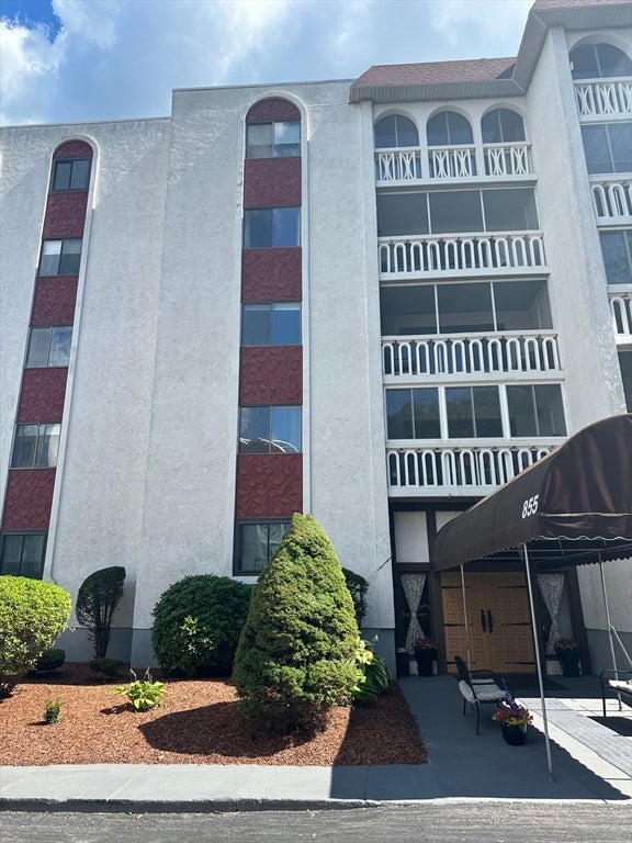Photo of 855 John Fitch Hwy, Fitchburg, MA