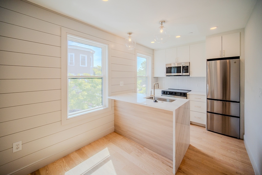 88 Maverick Street 2