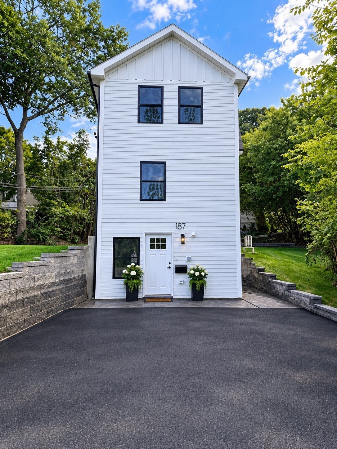 Photo of 187 St. Mary Street, Needham, MA