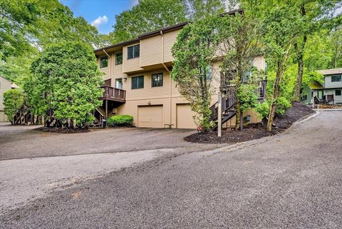 74 Meeting House Path 74 Ashland MA 01721