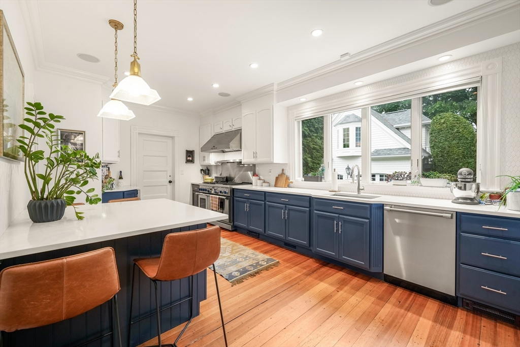 97 Manet Rd