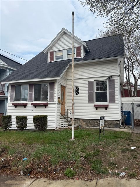 5 Magnolia St Lawrence MA 01810