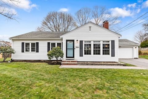 19 Berrywood Lane Beverly MA 01915