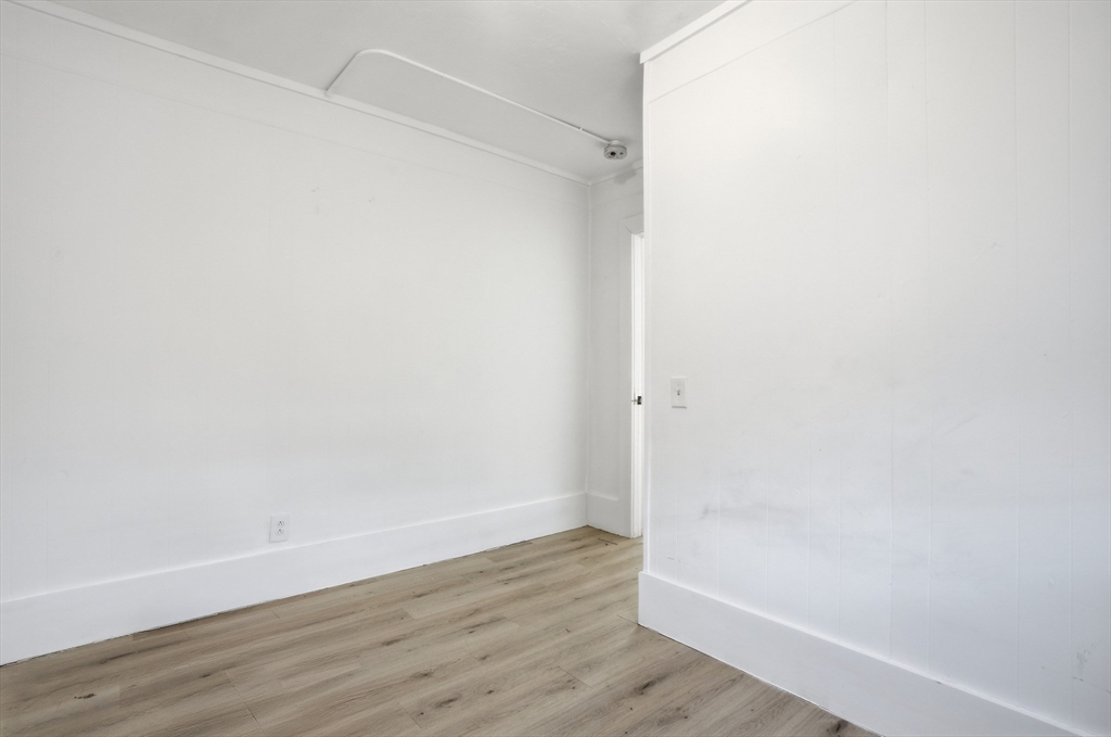 43 Wamesit St, Lowell, MA Photo #12