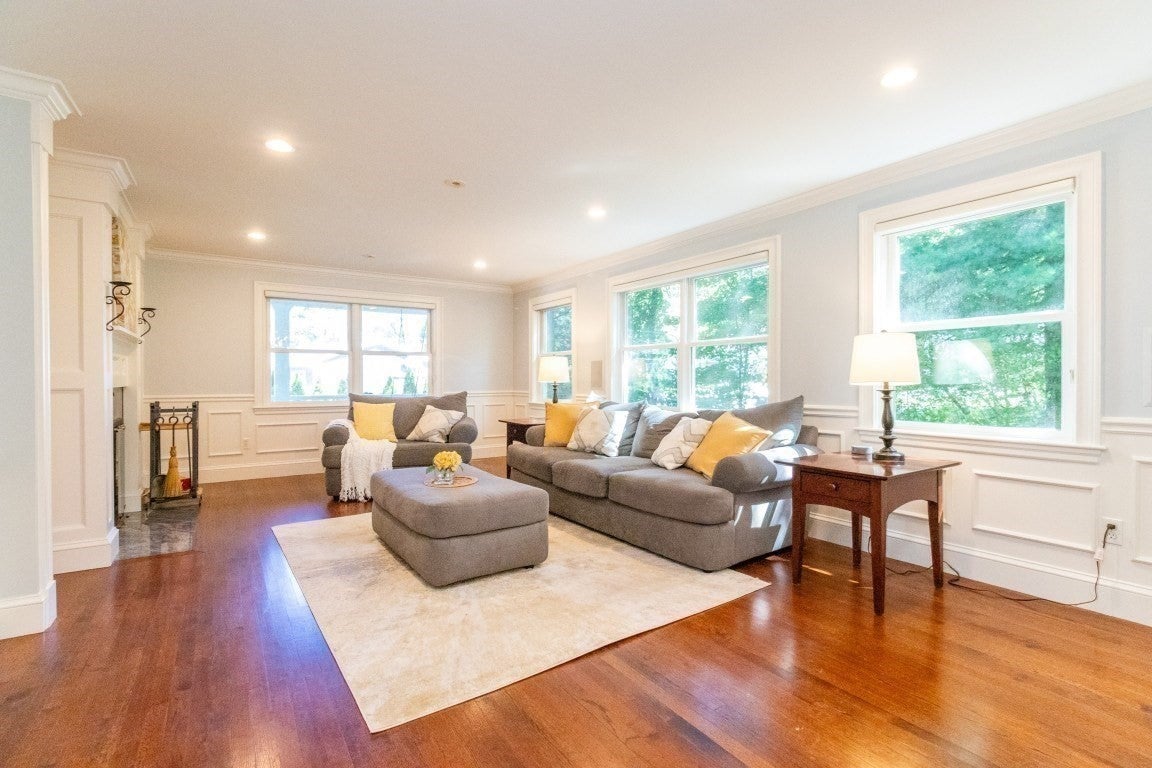 30 Sarah St, Burlington, MA Photo #17