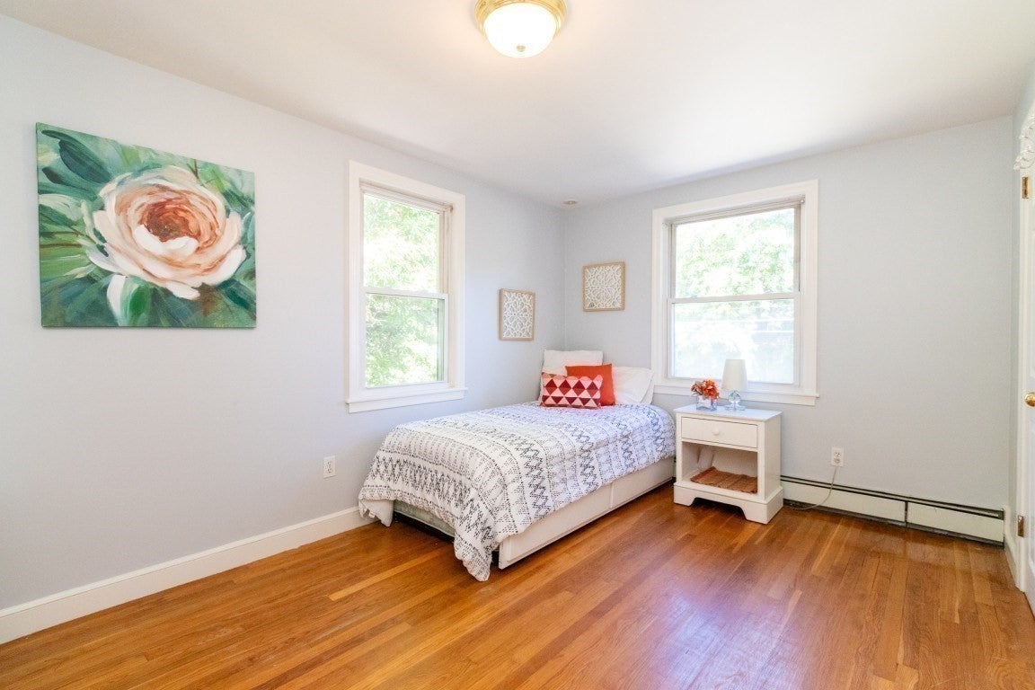 30 Sarah St, Burlington, MA Photo #24