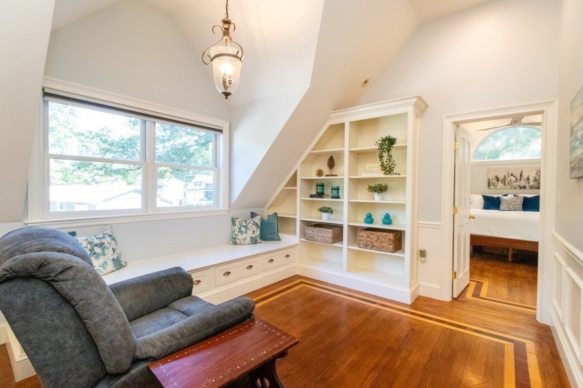 30 Sarah St, Burlington, MA Photo #22