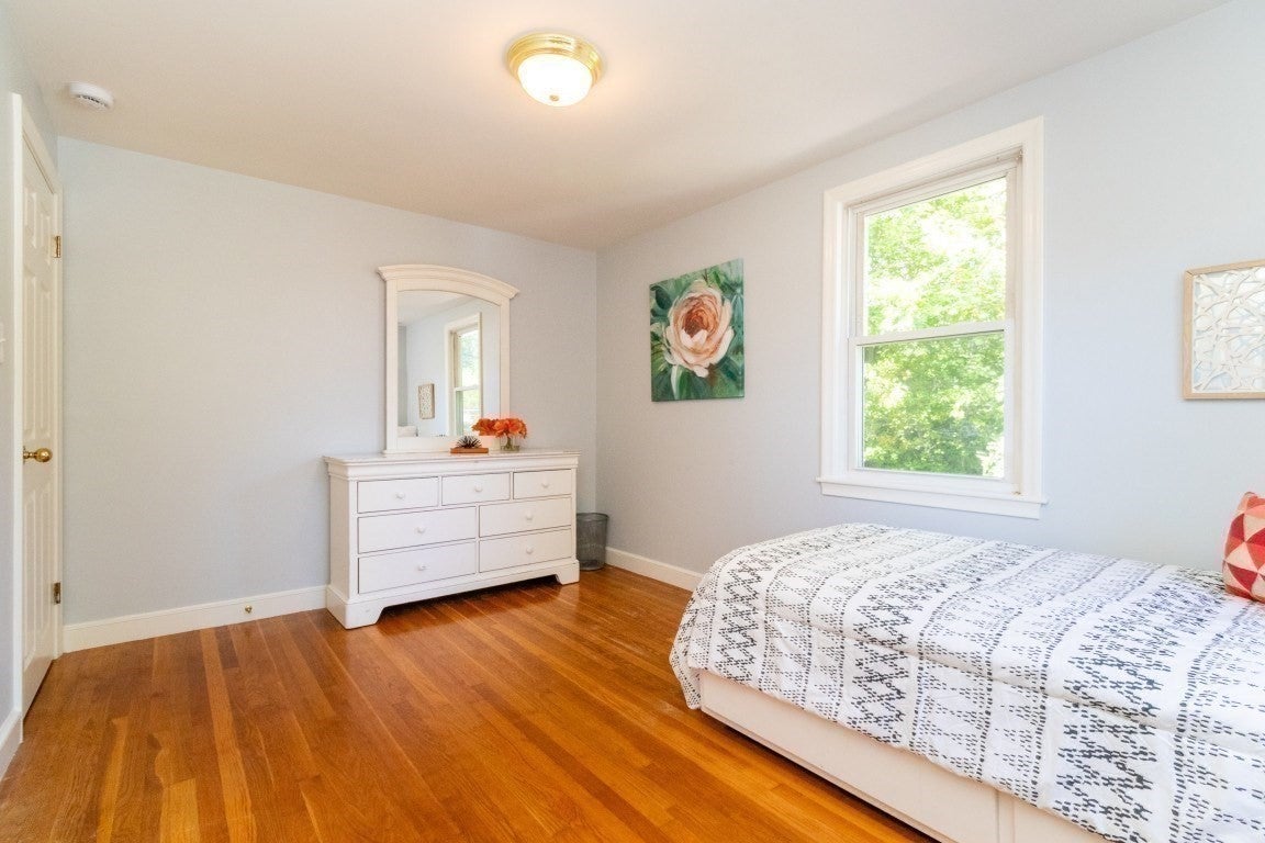 30 Sarah St, Burlington, MA Photo #25