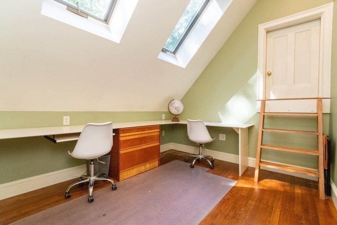 30 Sarah St, Burlington, MA Photo #28