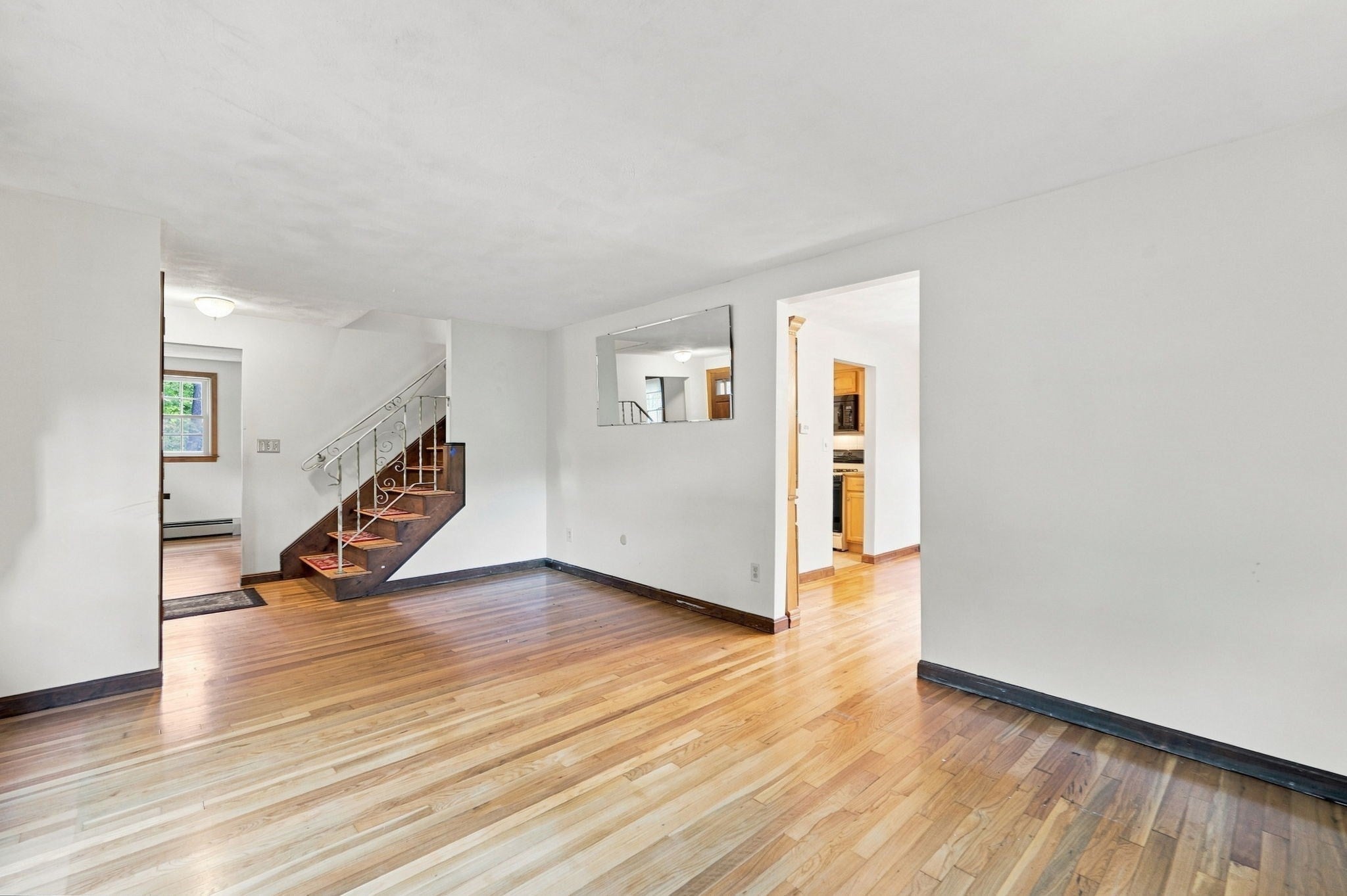 30 Ideal Ave, Chelmsford, MA Photo #15