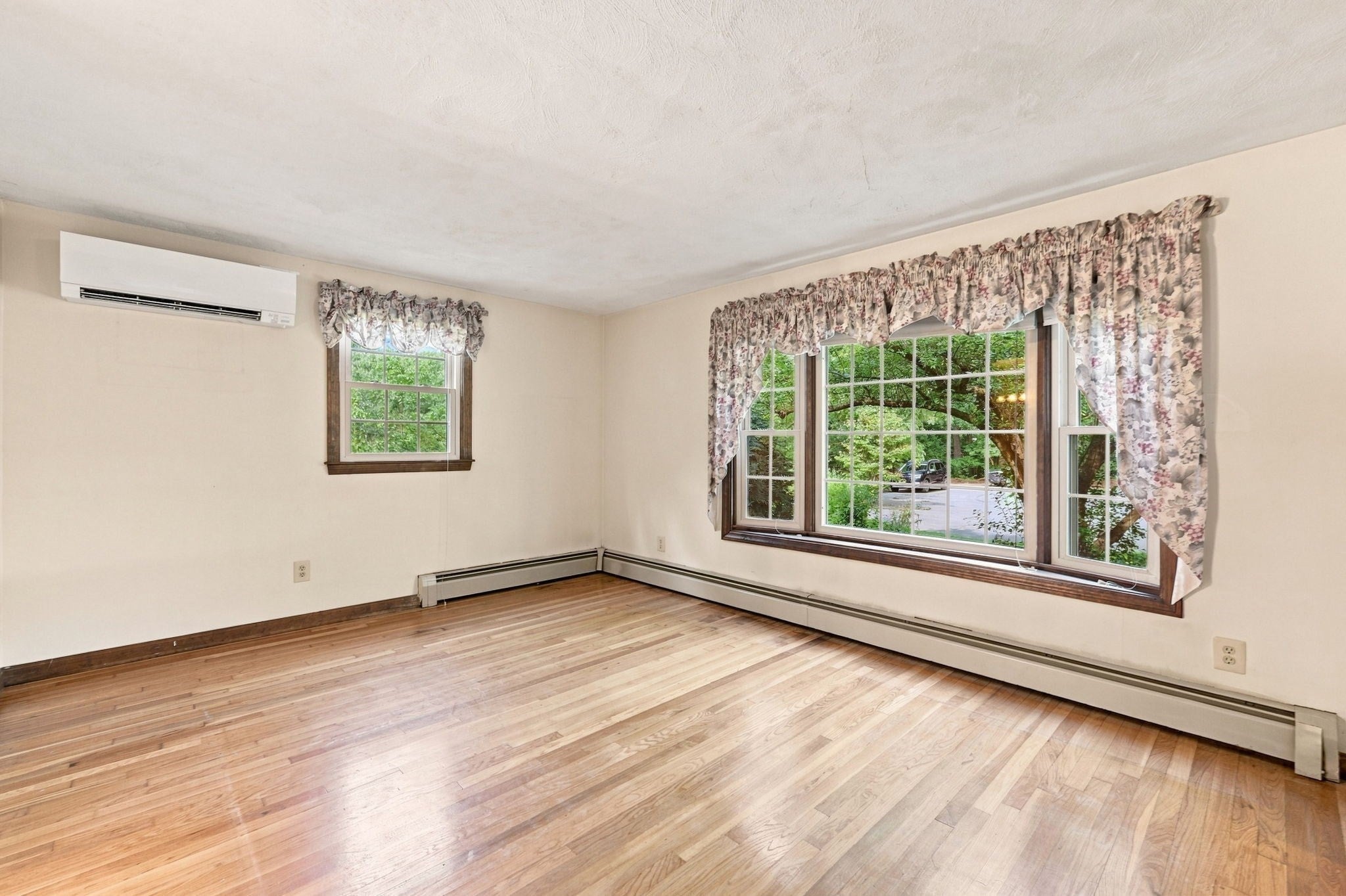 30 Ideal Ave, Chelmsford, MA Photo #12