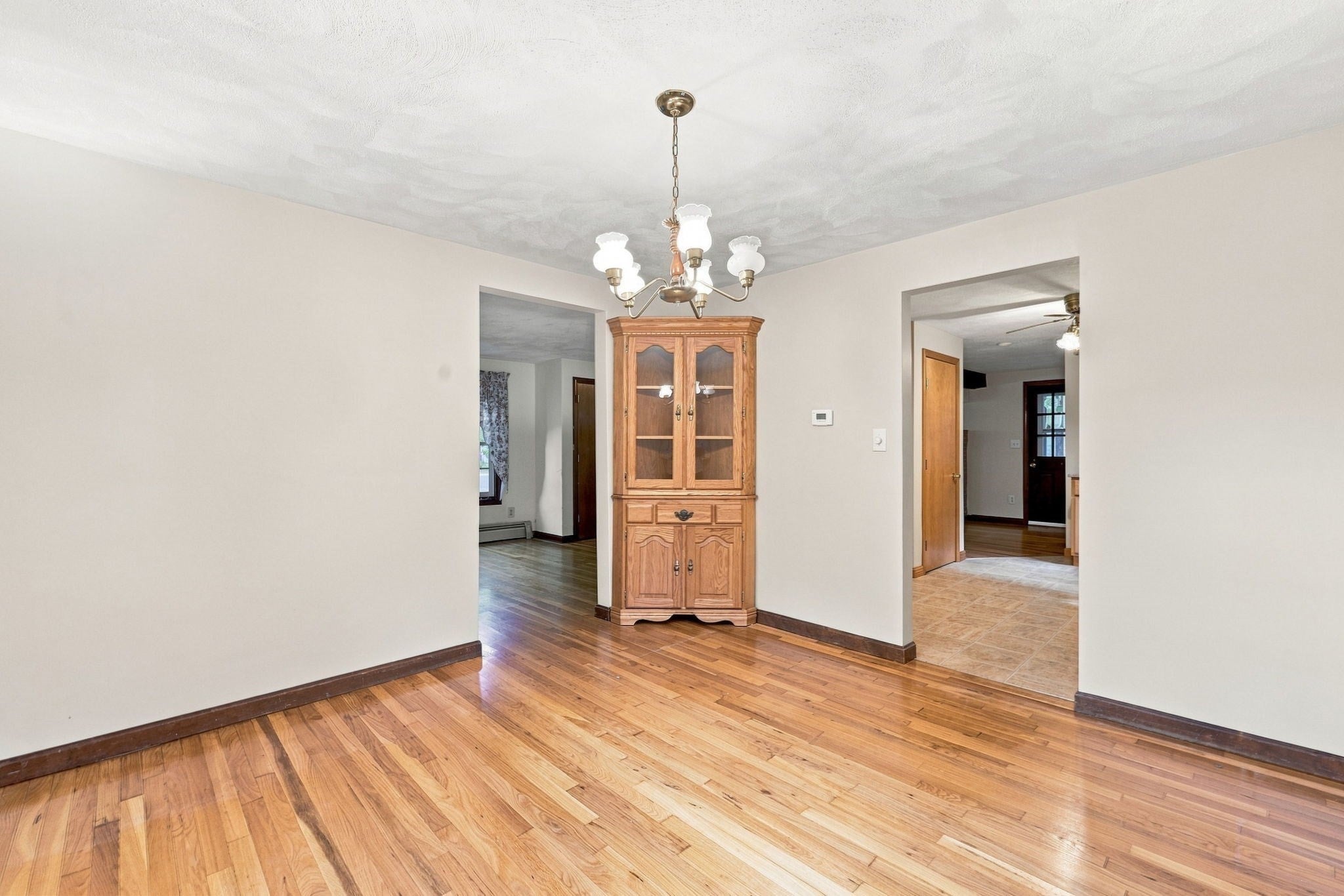 30 Ideal Ave, Chelmsford, MA Photo #8